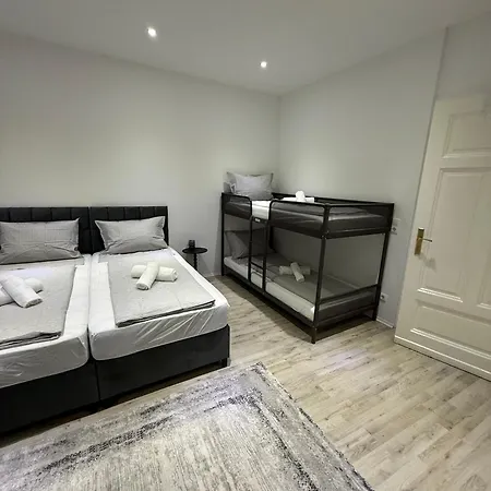 Deluxe Frohnhausen 1 * Essen