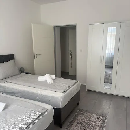 Frohnhausen Apartment *